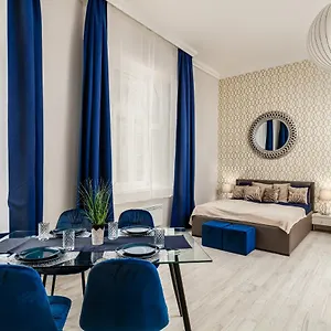 nice-modern-apartments-best-location-k51.inbudapesthotels.com/